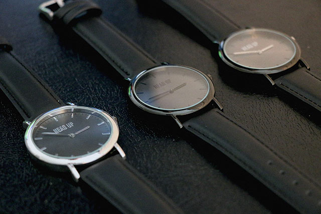 head-up-montre-silver-black